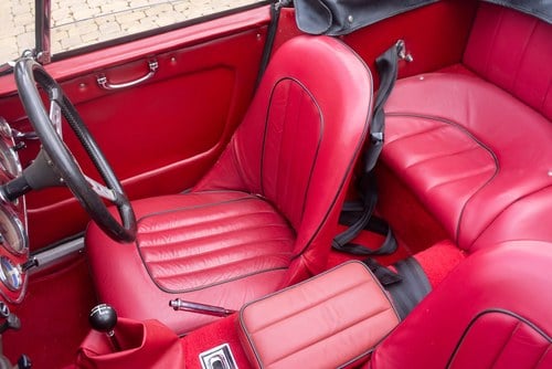 1964 Austin Healey 3000 MK2 BJ7 RHD à venda (imagem 47 de 165)