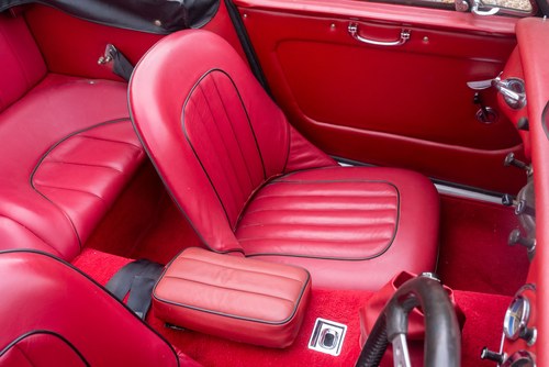 1964 Austin Healey 3000 MK2 BJ7 RHD à venda (imagem 48 de 165)