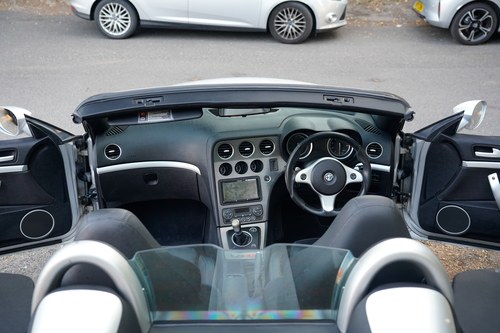 2010 Alfa Romeo Spider JTS Selespeed RHD Type 939 For Sale (picture 58 of 156)