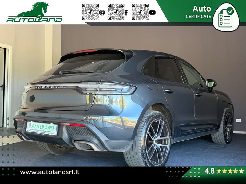 2022 Porsche Macan - 2 2022 Porsche Macan - 2