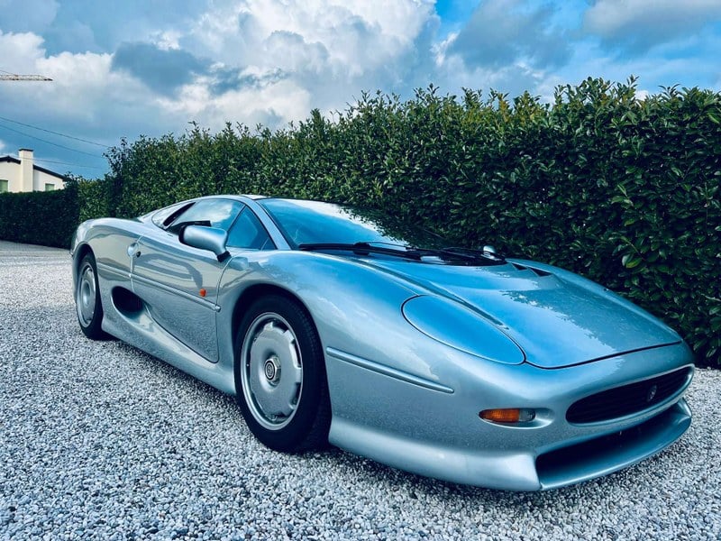 1993 Jaguar XJ220 - 1 1993 Jaguar XJ220 - 1