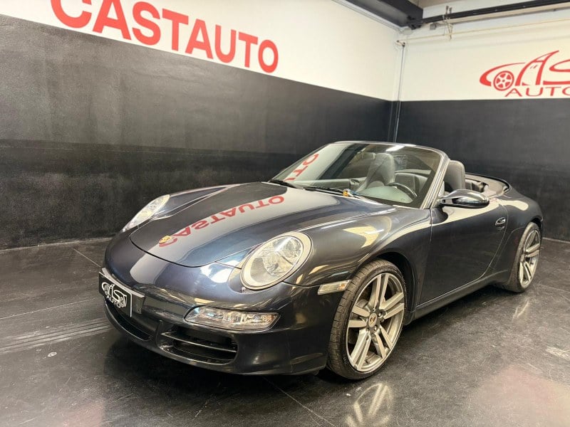 2005 Porsche 911 - 1 2005 Porsche 911 - 1