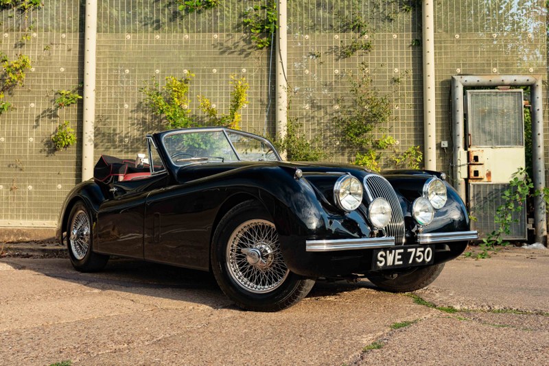 1954 Jaguar 420 - 2 1954 Jaguar 420 - 2