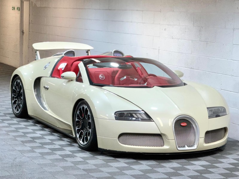 2010 Bugatti Veyron Grand Sport - 1 2010 Bugatti Veyron Grand Sport - 1