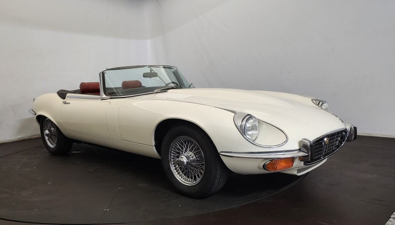 1974 Jaguar E-Type - 1 1974 Jaguar E-Type - 1