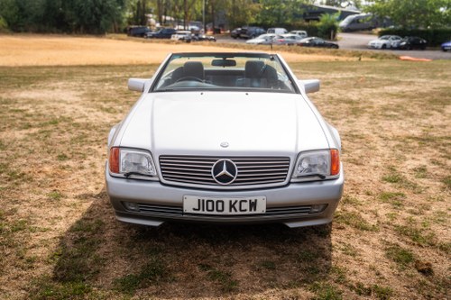 1991 Mercedes-Benz 300 SL-24 For Sale (picture 2 of 117)
