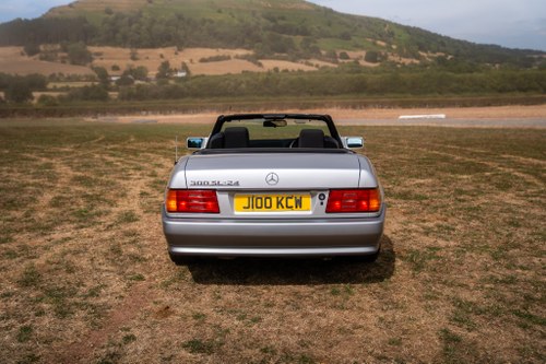 1991 Mercedes-Benz 300 SL-24 For Sale (picture 6 of 117)