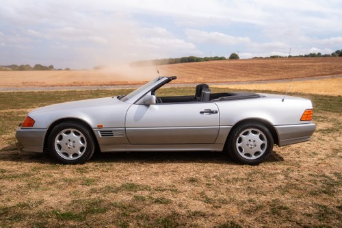1991 Mercedes-Benz 300 SL-24 For Sale (picture 8 of 117)