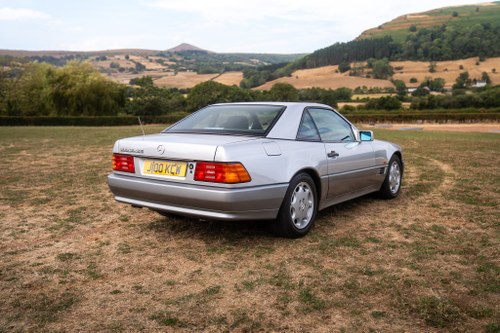 1991 Mercedes-Benz 300 SL-24 For Sale (picture 21 of 117)
