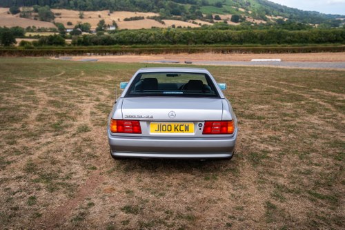 1991 Mercedes-Benz 300 SL-24 For Sale (picture 23 of 117)