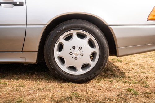 1991 Mercedes-Benz 300 SL-24 For Sale (picture 42 of 117)