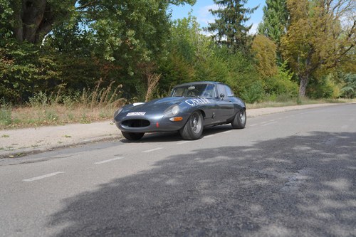 1964 Jaguar E-Type Series 1 3.8L FHC LHD Lightweight FIA Road/Race Car Te koop (foto 2 van 130)