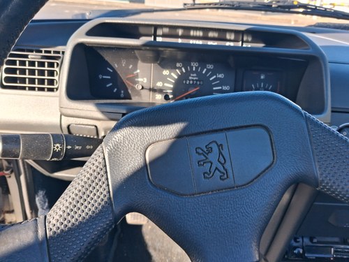 1988 Peugeot 205 Junior Cabriolet En venta (imagen 28 de 51)
