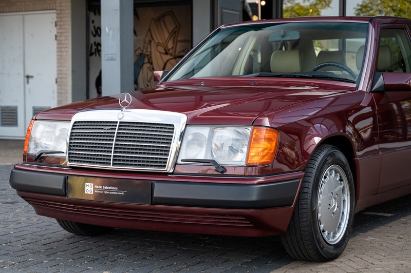 1991 Mercedes E Class - 2 1991 Mercedes E Class - 2