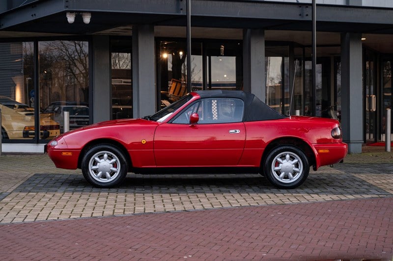 1995 Mazda MX-5 - 2 1995 Mazda MX-5 - 2