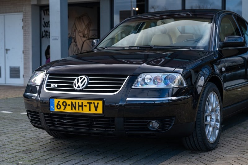 2003 Volkswagen Passat - 2 2003 Volkswagen Passat - 2