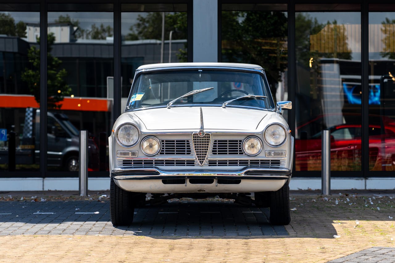 1966 Alfa Romeo 2600 Berlina, foto 10