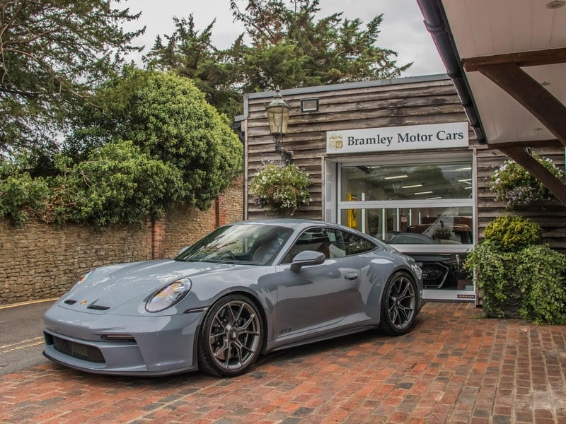 2023 Porsche 911 - 1 2023 Porsche 911 - 1