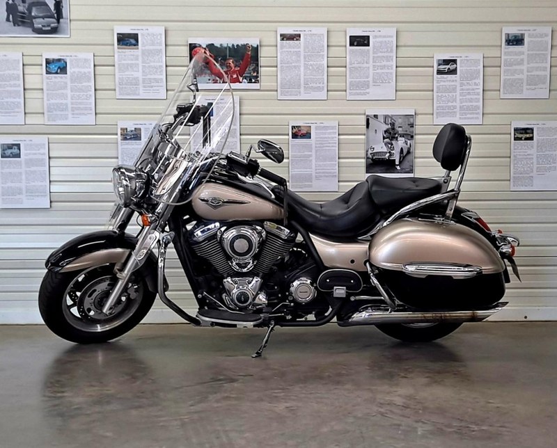 2011 Kawasaki VN1700 - 2 2011 Kawasaki VN1700 - 2