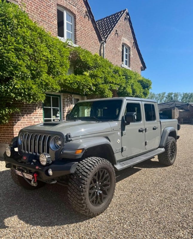 2023 Jeep Gladiator - 2 2023 Jeep Gladiator - 2