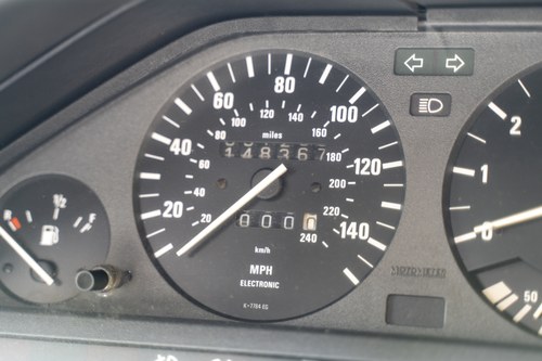 1989 BMW 325i zum Verkauf (Bild 18 von 127)