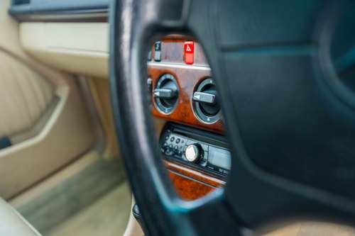 1995 Mercedes-Benz E320 Automatic C124 For Sale (picture 35 of 171)