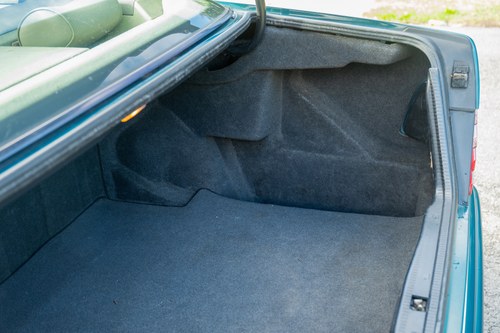 1995 Mercedes-Benz E320 Automatic C124 For Sale (picture 87 of 171)