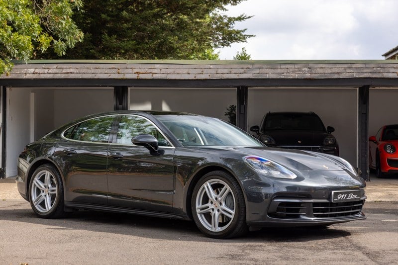 2017 Porsche Panamera - 1 2017 Porsche Panamera - 1
