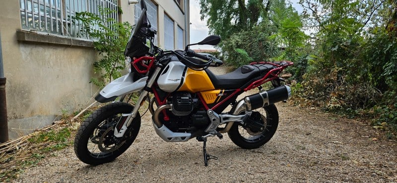 2022 Moto Guzzi V85 - 1 2022 Moto Guzzi V85 - 1
