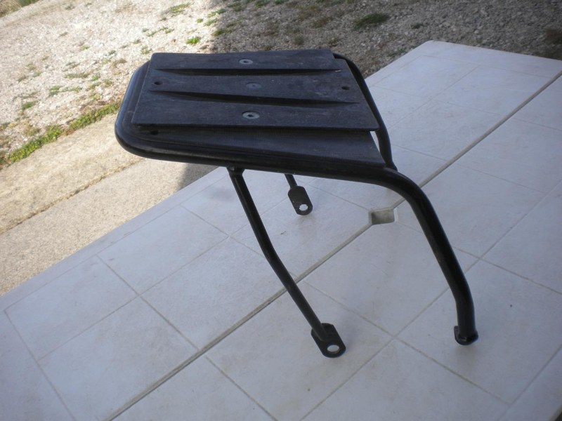 SUPPORT TOP CASE voir bagages - 1 SUPPORT TOP CASE voir bagages - 1