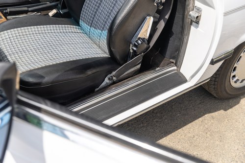 1988 Mercedes-Benz 300SL R107 For Sale (picture 61 of 175)
