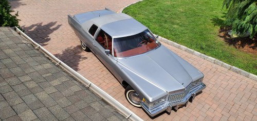 1976 Cadillac Coupe de ville Te koop