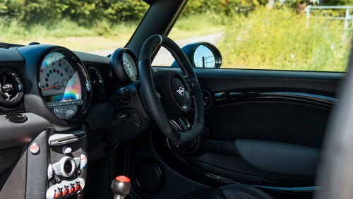2009 MINI John Cooper Works R56 na sprzedaż (zdjęcie 37 z 186)