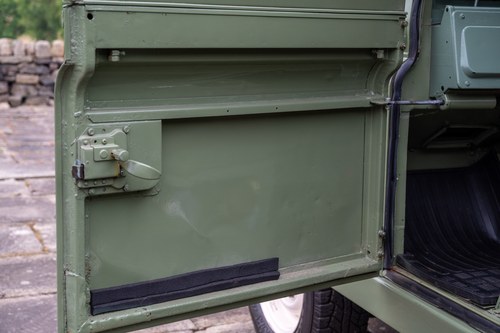 1970 Land Rover Series IIA 88" - Peter Rabbit 2 Movie Car En venta (imagen 29 de 72)