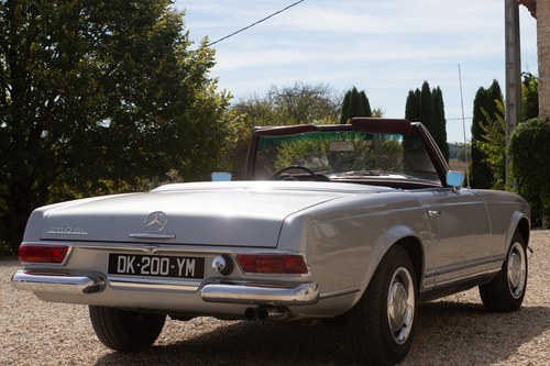 1967 Mercedes-Benz 250SL Coupe W113 For Sale (picture 28 of 144)