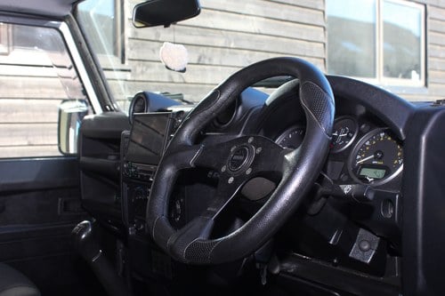 2011 Land Rover Defender 110 LWB For Sale (picture 42 of 180)