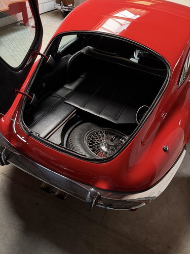 1973 Jaguar E-Type Series III 2+2 In vendita (immagine 67 di 172)