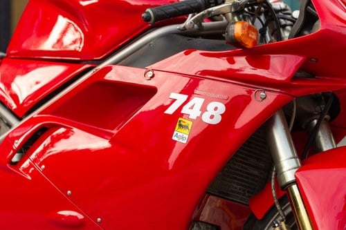2001 Ducati 748 S Te koop (foto 37 van 60)