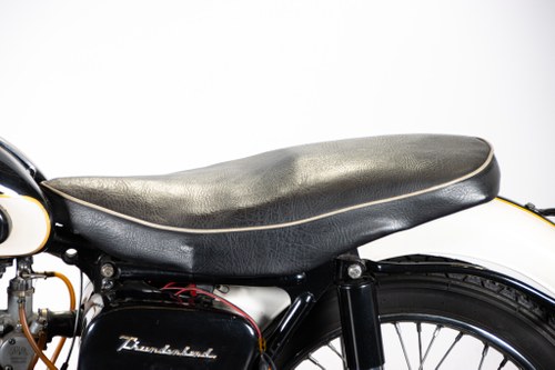 1959 Triumph 6T Thunderbird na sprzedaż (zdjęcie 26 z 65)