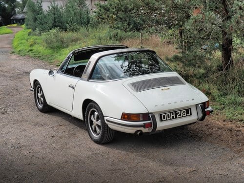 1971 Porsche 911E Targa 2.2L Manual En venta (imagen 39 de 146)