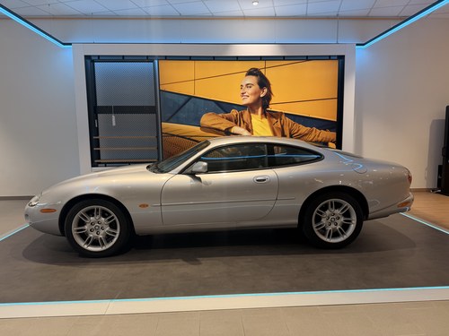 2001 Jaguar XK8 Coupé X100 na sprzedaż (zdjęcie 2 z 51)