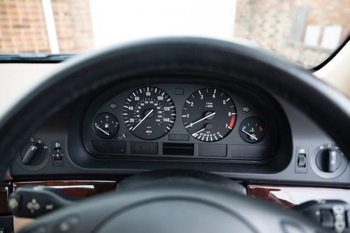 2002 E39 BMW 5 Series 525i - 1 Owner zum Verkauf (Bild 100 von 244)