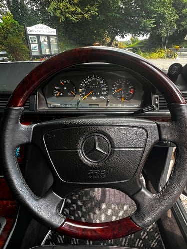 1993 Mercedes-Benz E320 W124 En venta (imagen 48 de 103)
