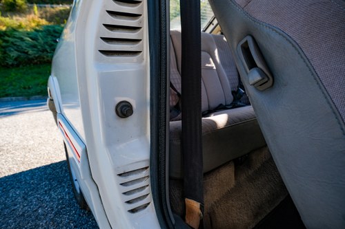 1983 Ford Sierra XR4i Mk1 à vendre (picture 58 of 144)