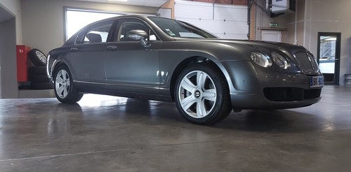 2007 Bentley Flying Spur zum Verkauf (Bild 4 von 133)