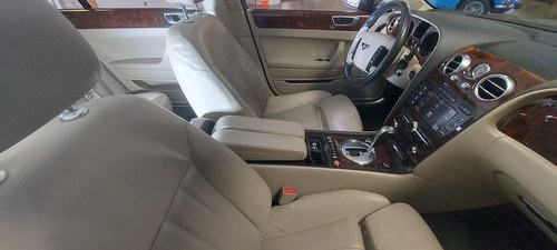 2007 Bentley Flying Spur zum Verkauf (Bild 51 von 133)