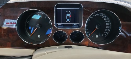 2007 Bentley Flying Spur zum Verkauf (Bild 67 von 133)