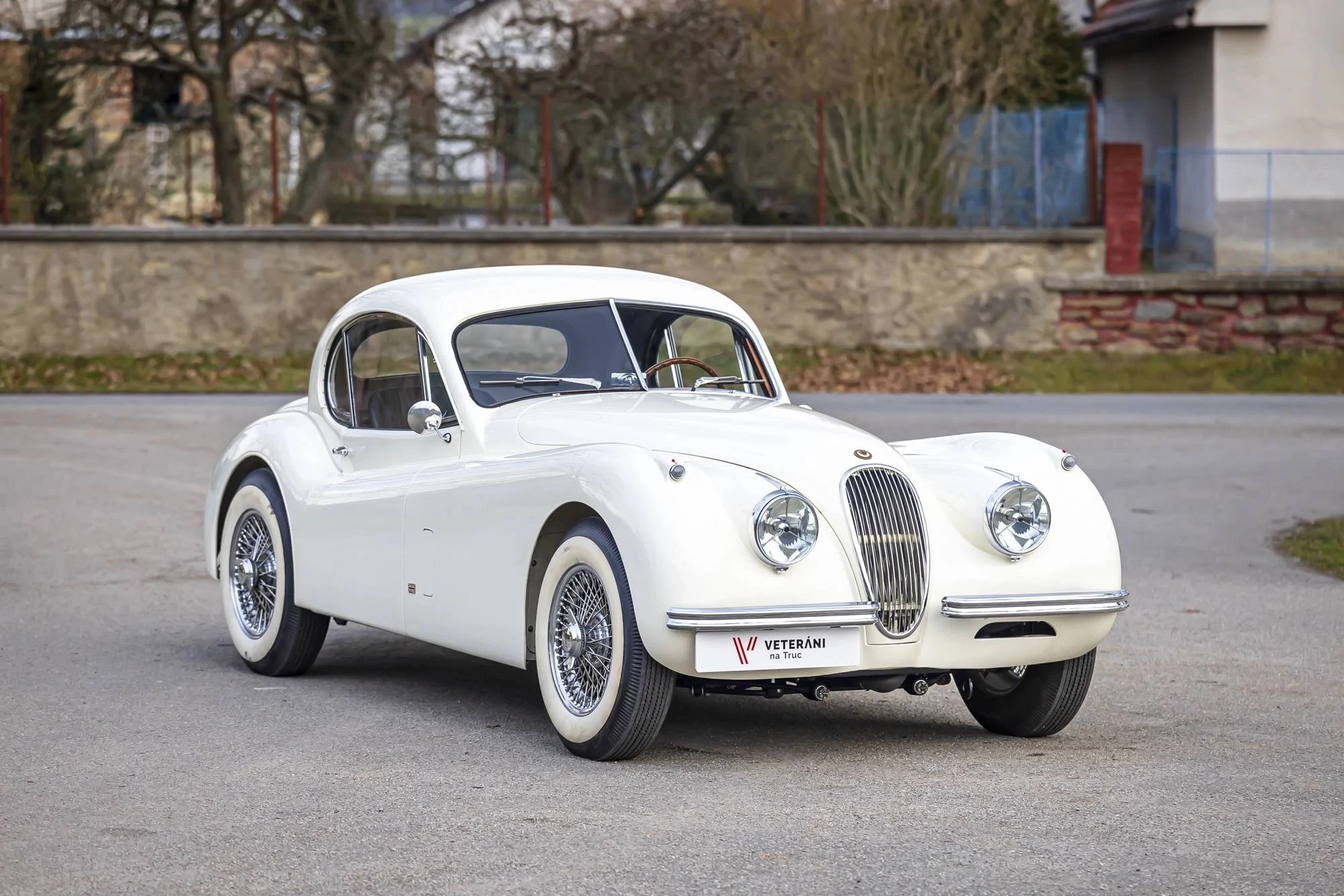 1952 Jaguar XK120 FHC, foto 1