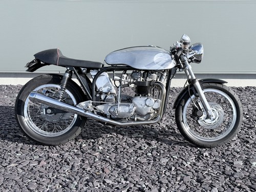 1973 Dresda Triton zum Verkauf (Bild 1 von 161)