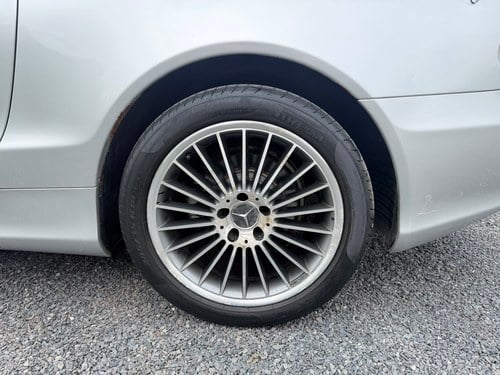 2004 Mercedes-Benz SL350 3.7L V6 R230 à vendre (picture 10 of 69)